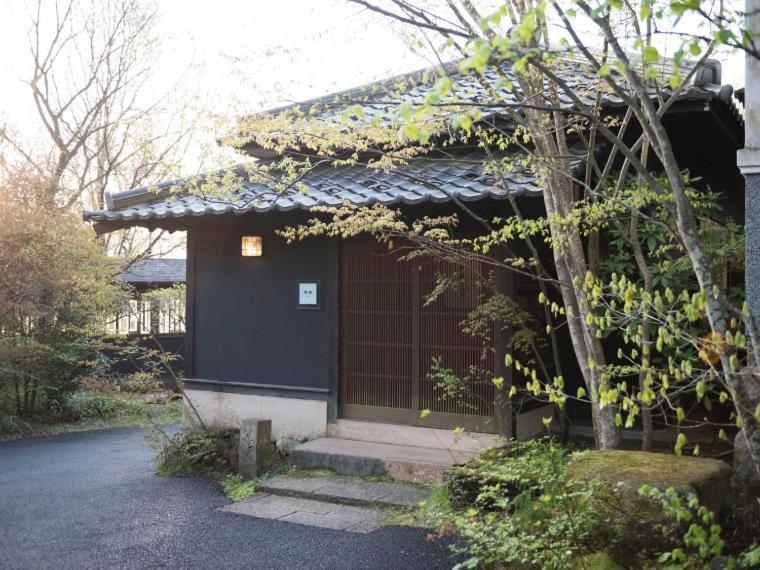 Nihon-No-Ashitaba Hotel Yufu Bagian luar foto
